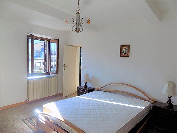 Appartamento quadrilocale in vendita in Via Roma, Gallicano