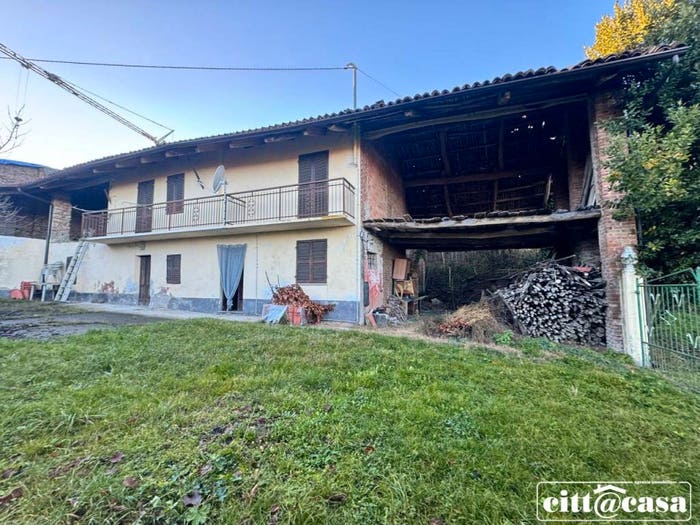Casa con 5 locali in vendita in Via Montechiaro, Cavagnolo