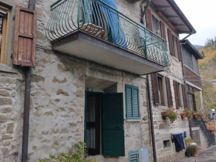 Casa bilocale in vendita in località La Fossa, Bibbiena