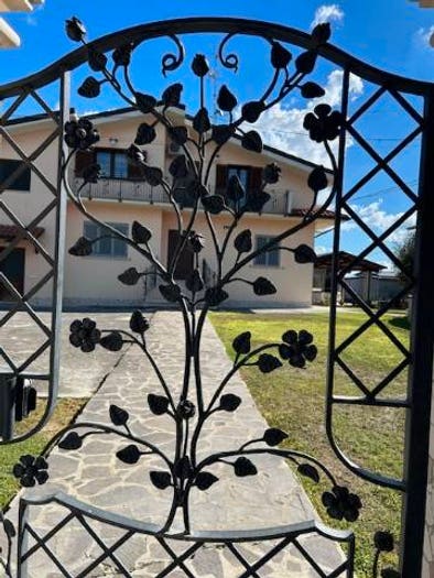 Casa con 6 locali in vendita in Corropoli