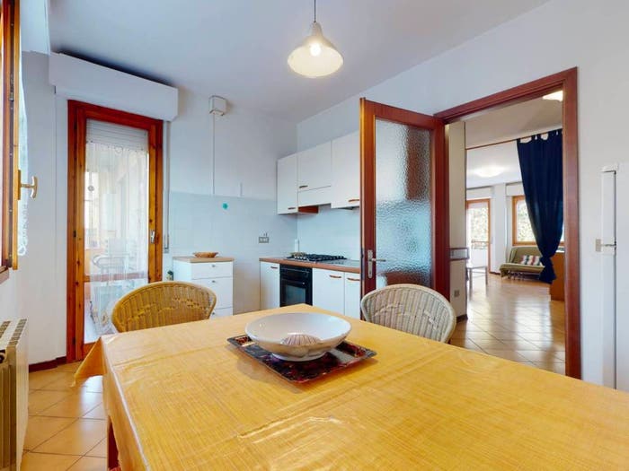 Appartamento con 5 locali in vendita in Vietta dei Comparini, Darsena Ex Campo di Aviazione, Viareggio