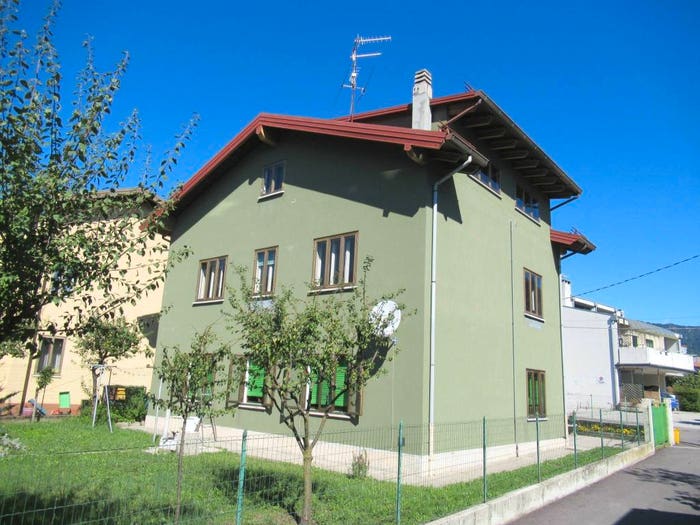 Appartamento trilocale in vendita in Via Monte Nero, Centro, Tolmezzo