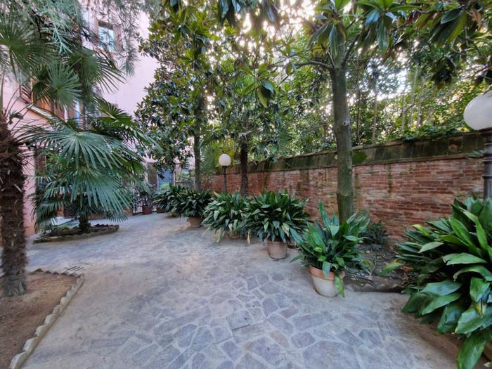 Appartamento con 6 locali in vendita in Via Sacchi, Centro Storico, Cesena