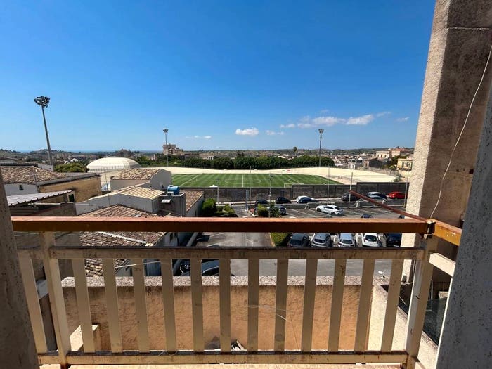 Appartamento con 5 locali in vendita in Via Angelo Cavarra, Centro, Noto