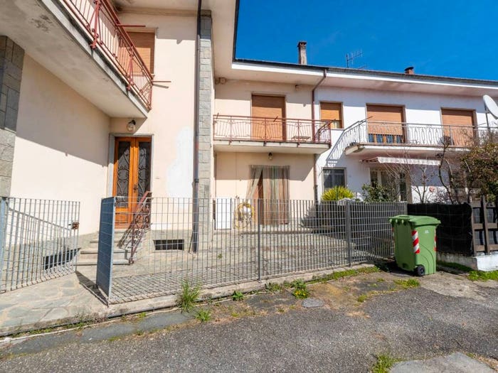 Casa con 5 locali in vendita in Via Vittorio Emanuele II, Rifreddo