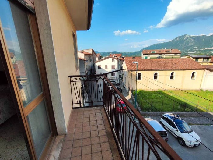 Casa con 6 locali in vendita in Via dell'Annunziata, Montella