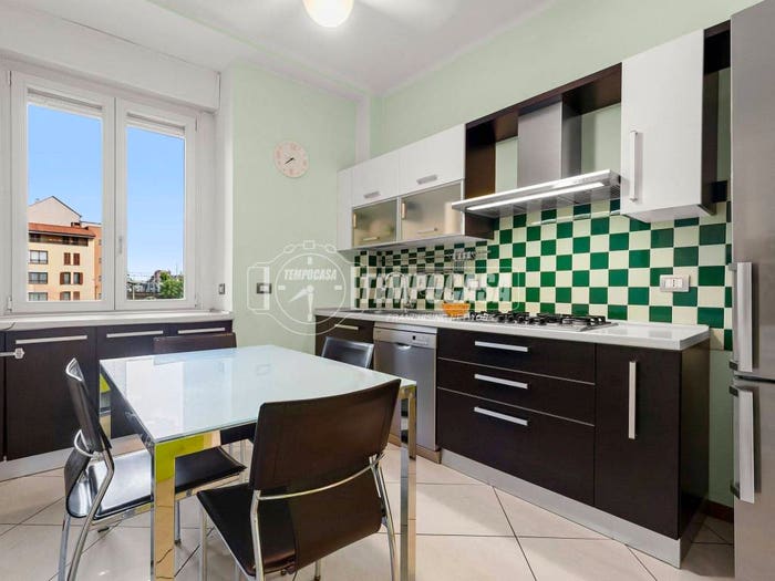Appartamento trilocale in vendita in Via Viotti, Città Studi, Milano