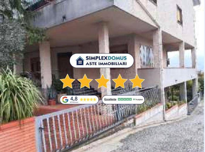 Appartamento con 6 locali in vendita in Traversa I Via Vincenzo Marone, Monte San Giacomo