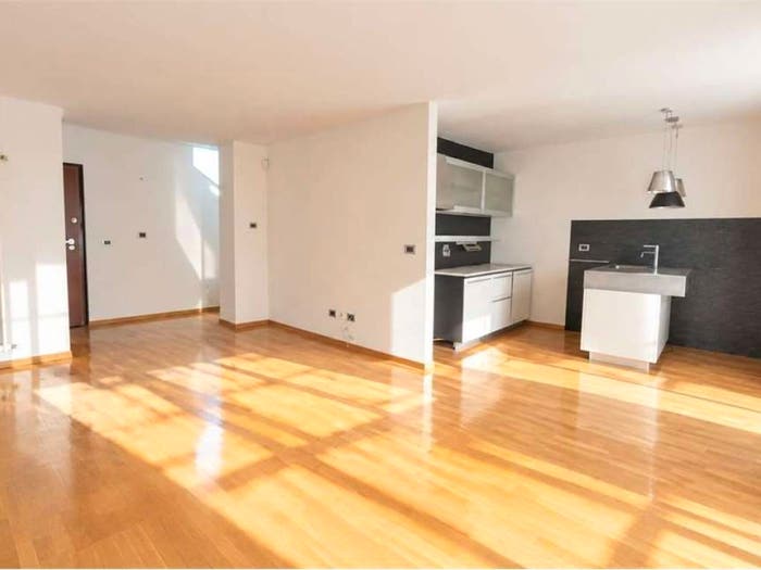 Appartamento quadrilocale in vendita in via Laurent Martinet, Centro, Aosta