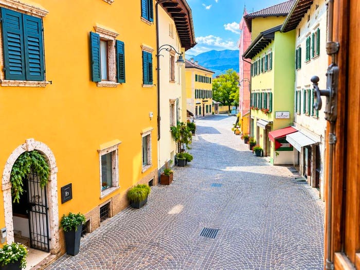 Appartamento con 6 locali in vendita in Via Regia, Centro, Levico Terme