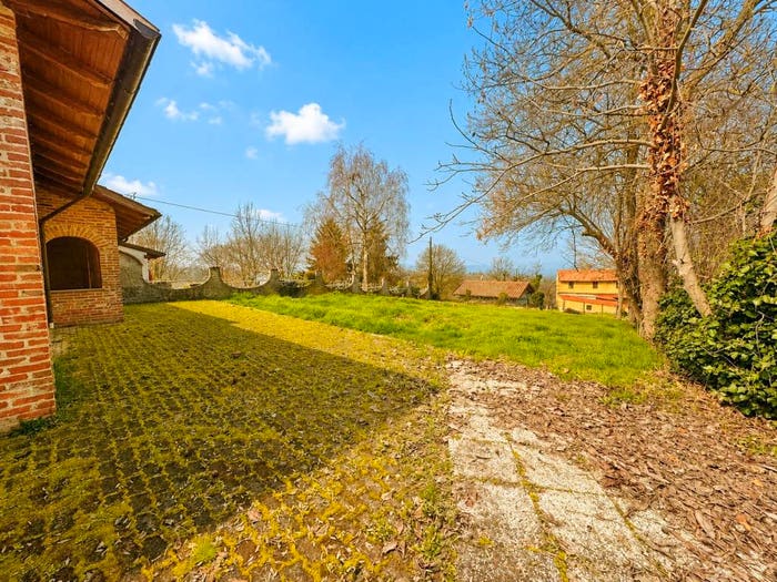 Casa con 6 locali in vendita in Serra San Domenico, San Marzanotto Piana, Asti