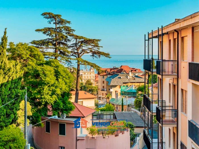 Appartamento quadrilocale in vendita in Via Cardellino, Collina Centrale Parco Fuor del Vento, Alassio