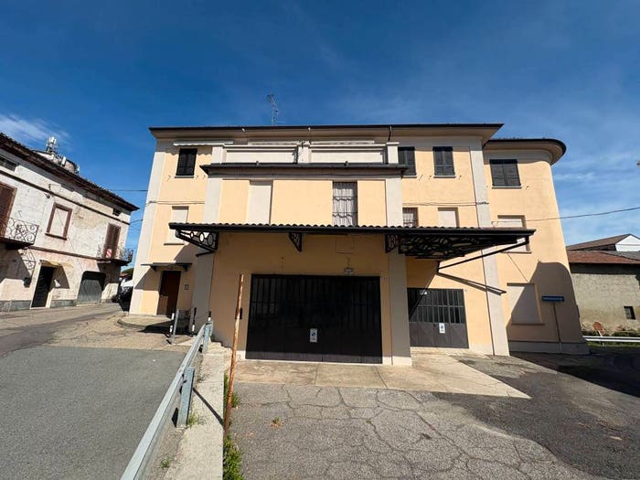 Casa con 5 locali in vendita in Via G Giolito Ferrari, Centro, Trino