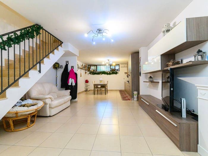 Casa con 6 locali in vendita in Via Guido Donegani, Lunghezza, Roma