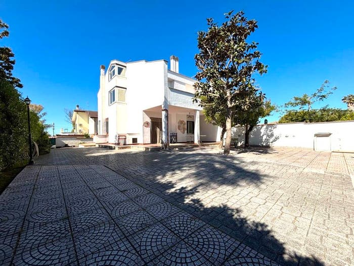 Casa con 6 locali in vendita in Via Brenta, Tor San Lorenzo Nuova California, Ardea