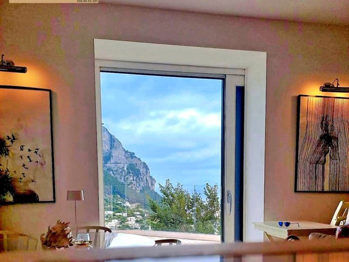 Appartamento bilocale in vendita in Piazza Umberto I, Centro, Capri