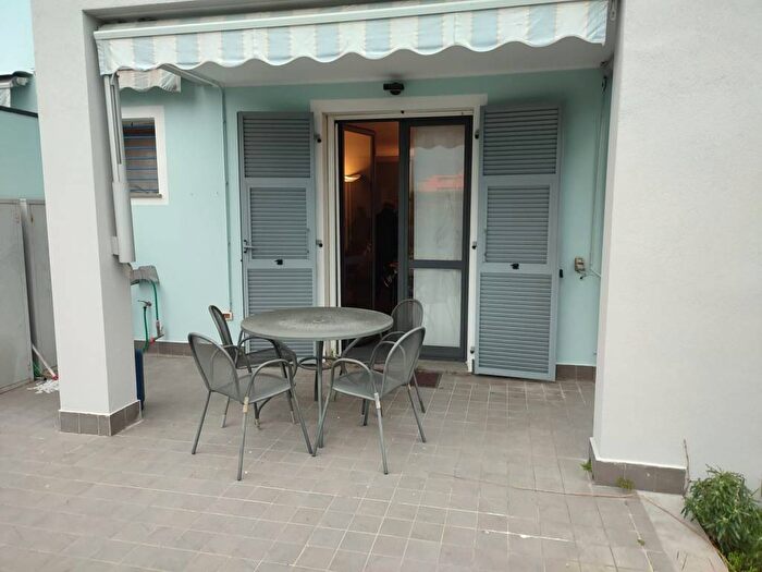 Appartamento trilocale in vendita in Via LEONCAVALLO, Centro, Loano
