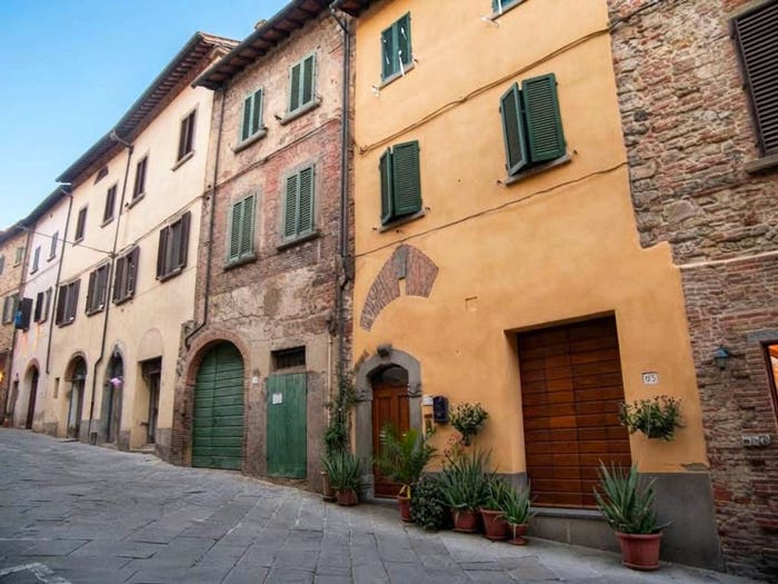 Casa con 6 locali in vendita in Vicolo Del Pellegrino, Centro, Lucignano