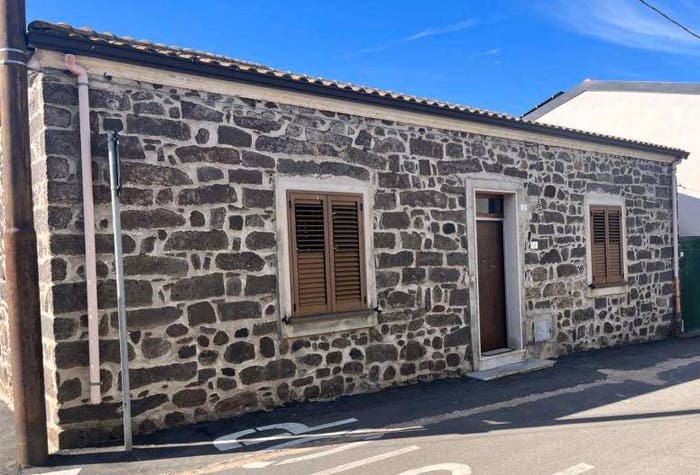 Casa quadrilocale in vendita in Via Iosto, Borore
