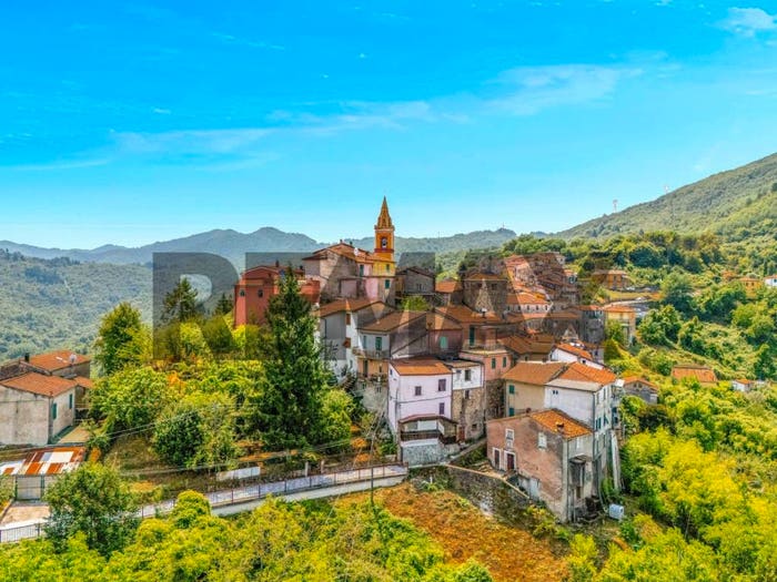 Appartamento trilocale in vendita in Fosdinovo