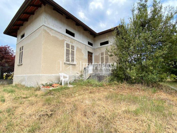 Casa quadrilocale in vendita in Via Spinei, Centro, Cossato