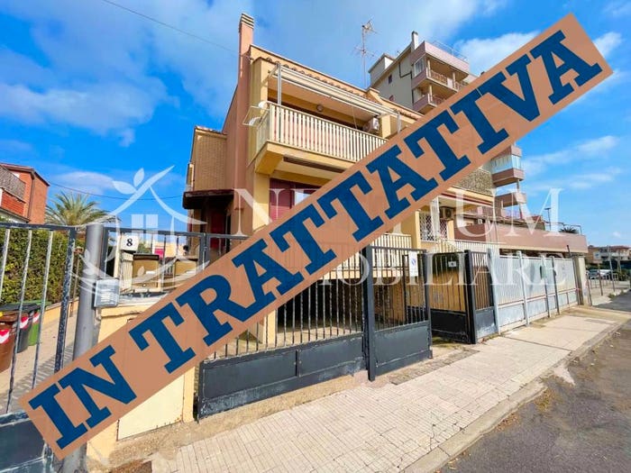 Appartamento bilocale in vendita in Via Arenile di Torre Flavia, Zona Domitilla, Ladispoli