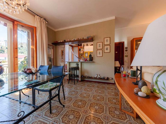 Appartamento con 5 locali in vendita in Via San Rufino, Sanpierdicanne, Chiavari