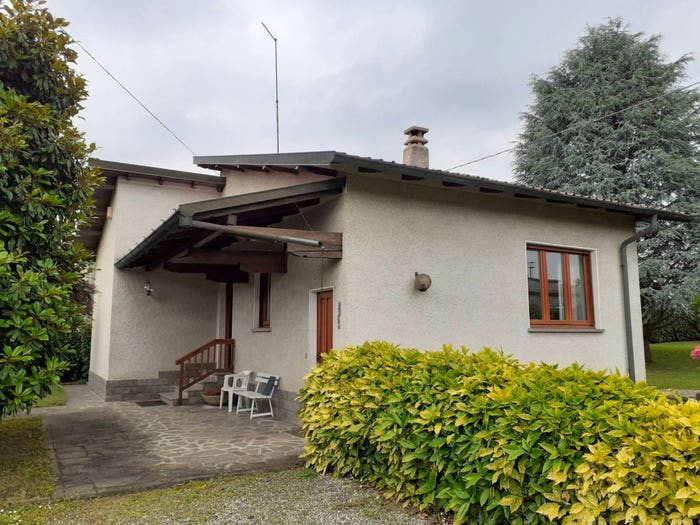 Casa trilocale in vendita in Via Pinerolo, Semicentro, Cantù