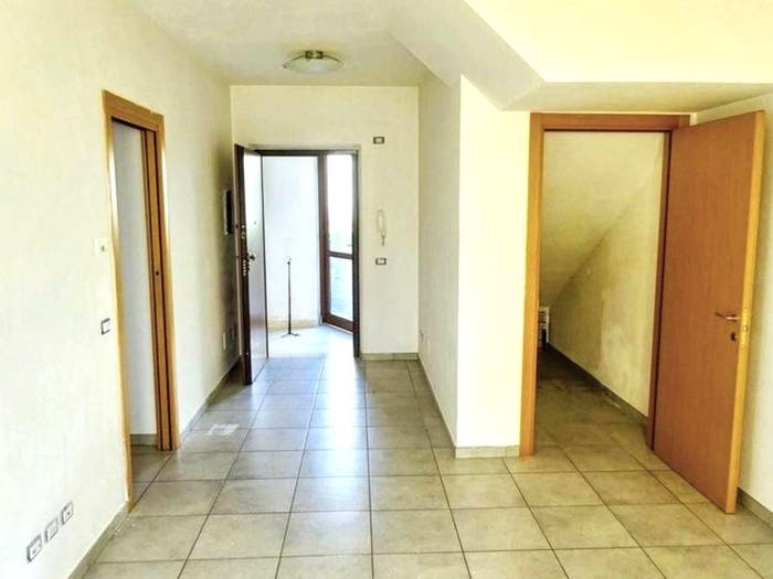 Appartamento trilocale in vendita in Via Santo Apollinare Monte Roberto AN Italia, Monte Roberto