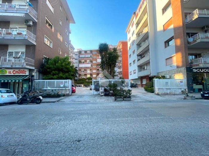 Appartamento con 6 locali in vendita in Via Alessandro Manzoni, Posillipo, Napoli