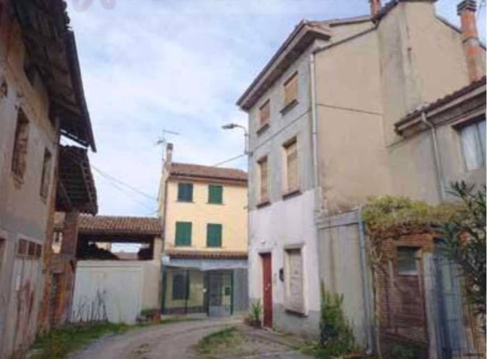 Casa quadrilocale in vendita in Frazione Casalunga, Casalunga, San Damiano al Colle