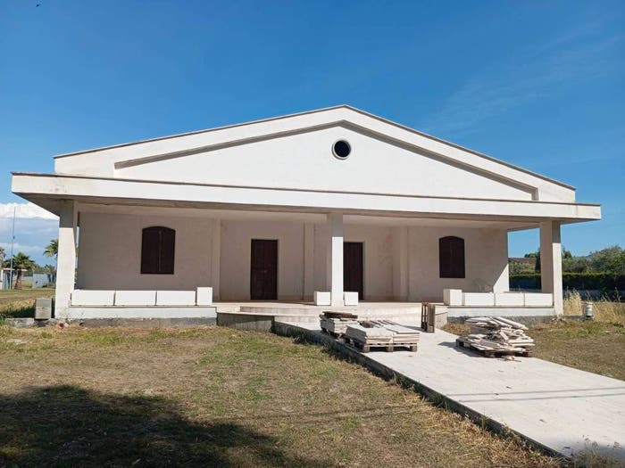 Casa con 6 locali in vendita in Strada Sabotino, Nascosa, Latina