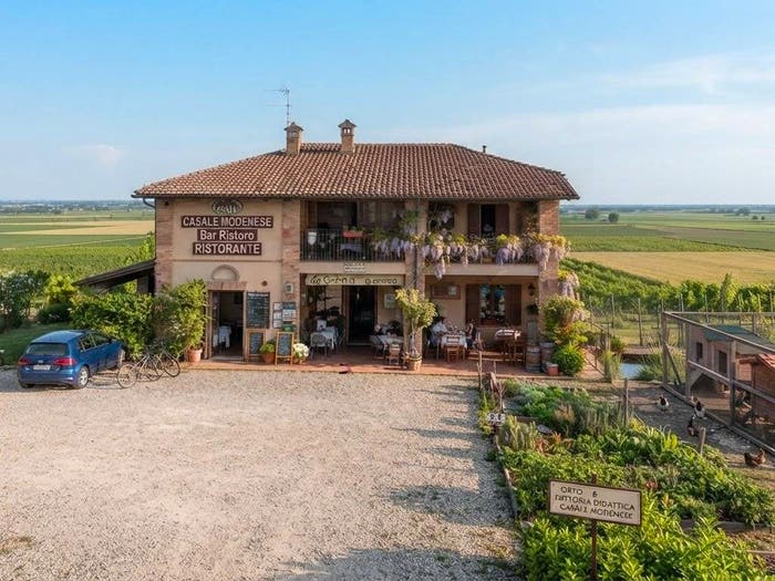 Casa con 6 locali in vendita in Via Paganelle Guerri, Gargallo, Carpi