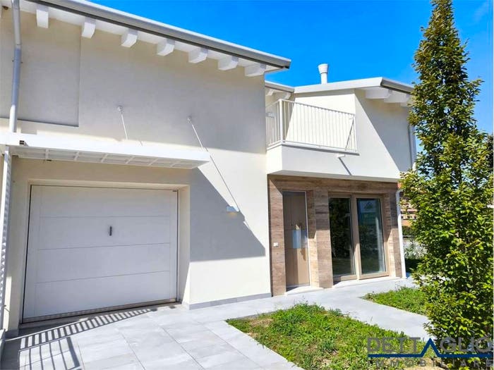 Casa con 6 locali in vendita in via Fratelli Bonotto, Centro, Mogliano Veneto