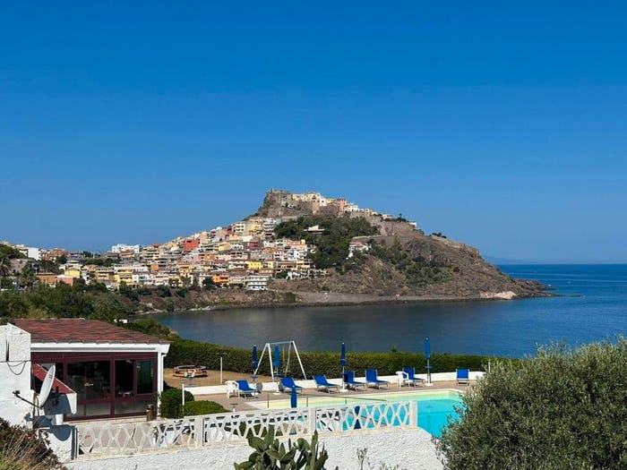 Appartamento con 5 locali in vendita in via Zirulia, Centro, Castelsardo