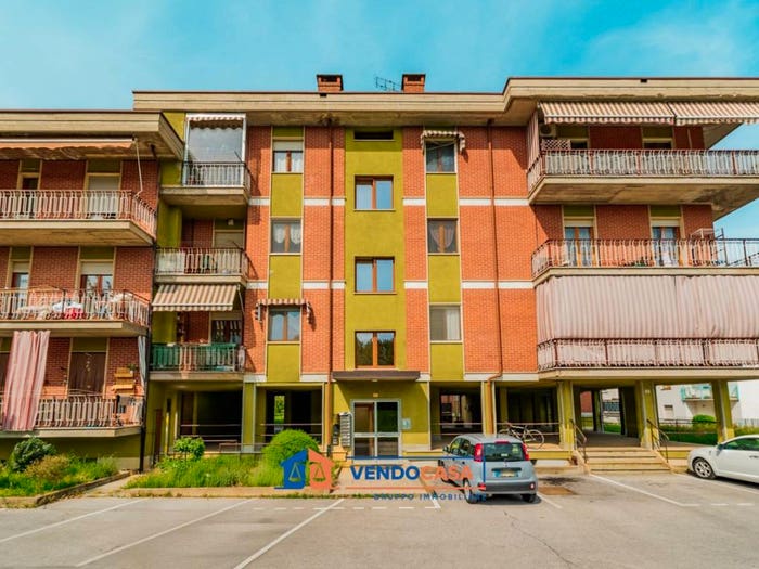 Appartamento trilocale in vendita in Via San Bernardo, Ferrone Rocchetto, Mondovì