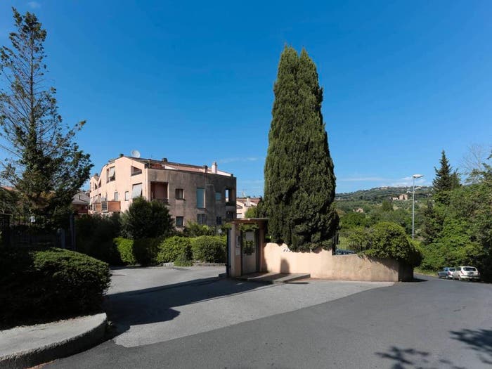 Appartamento trilocale in vendita in Via del Laghetto, Castel Gandolfo