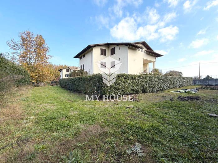 Appartamento con 5 locali in vendita in Strada Vicinale Tagliente, Artena