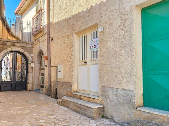 Casa bilocale in vendita in via fiorilli, Montemarano