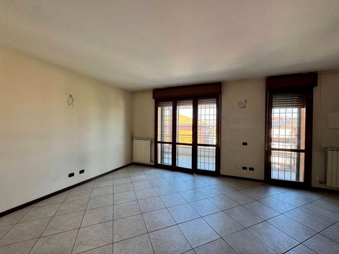 Casa quadrilocale in vendita in Strada Vignolese, Sant'Agnese Università, Modena