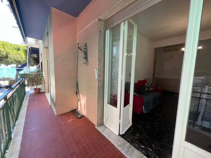 Appartamento quadrilocale in vendita in Via Berninzoni, Spotorno