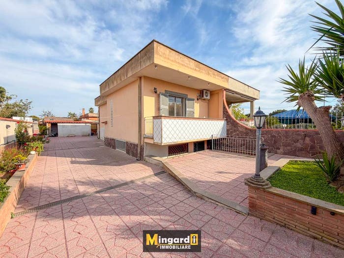 Casa quadrilocale in vendita in Via Colle Aventino, Cioccati Zucchetti, Nettuno