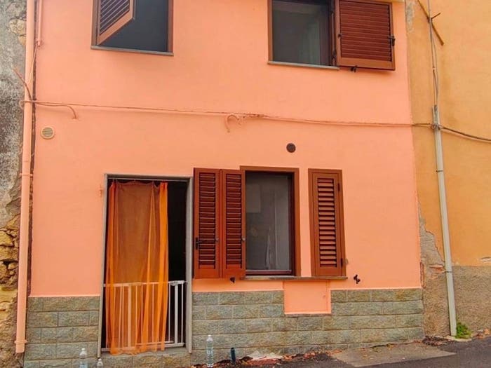 Casa trilocale in vendita in Via Umberto I, Magomadas