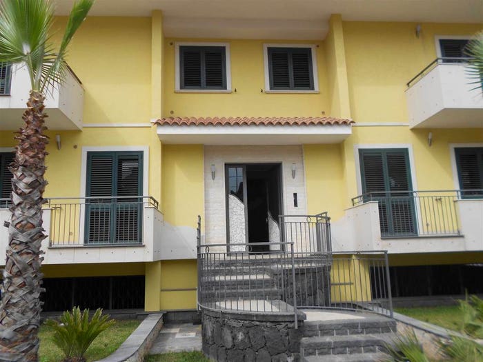 Appartamento quadrilocale in vendita in Centro, Mascalucia
