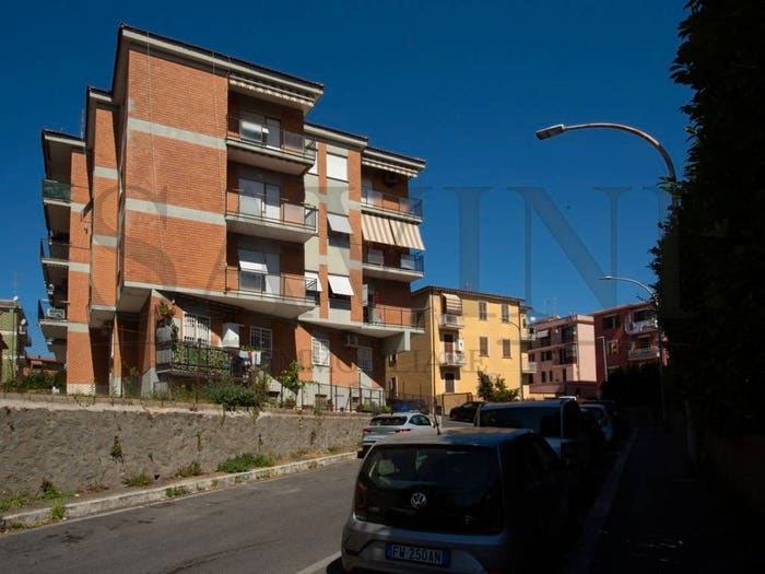 Appartamento trilocale in vendita in Via Città Unite, Centro, Genzano di Roma