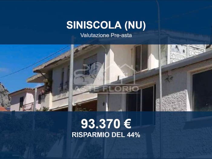 Appartamento con 6 locali in vendita in Via Alessandro Volta, Centro, Siniscola
