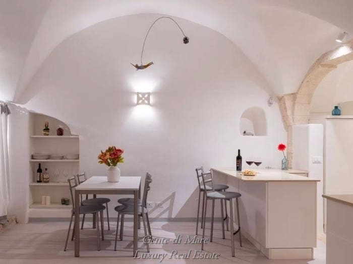 Casa con 6 locali in vendita in Via Cattedrale, Centro Storico, Ostuni