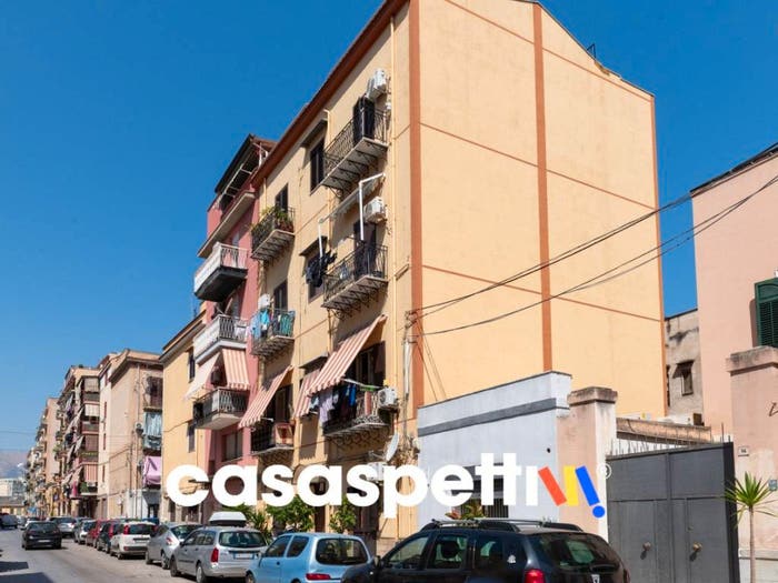 Appartamento trilocale in vendita in Via Sebastiano Bagolino, Montepellegrino, Palermo