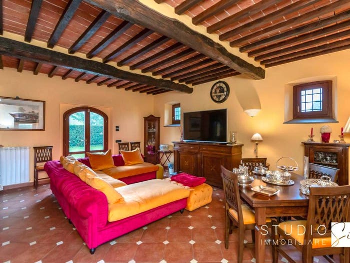 Casa con 5 locali in vendita in Via Giovanni Boccaccio, Vergine, Pistoia
