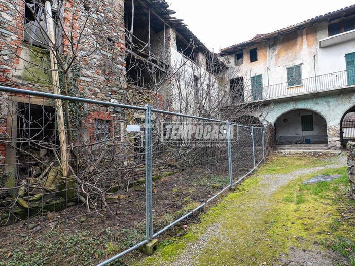 Casa quadrilocale in vendita in Via San Antonio, Annone di Brianza
